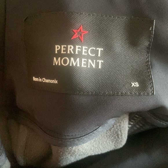 NWT perfect moment aurora skinny pants with strap - Picture 14 of 16